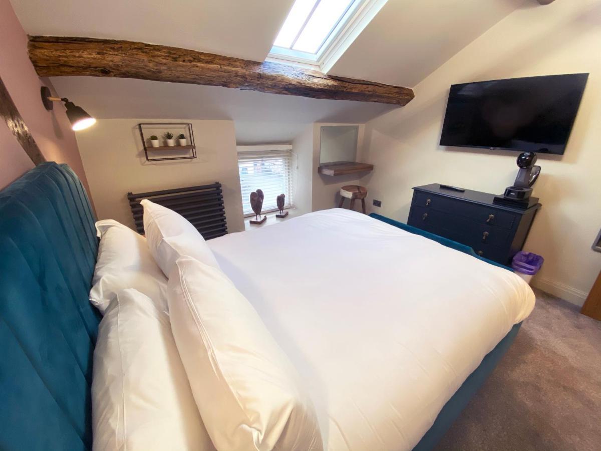 The Hive At Poppi-Red Bed & Breakfast Hawkshead Exterior photo